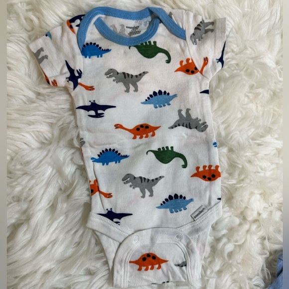 Baby Boy 0-3 months onesies bodysuit lot - Picture 6 of 6